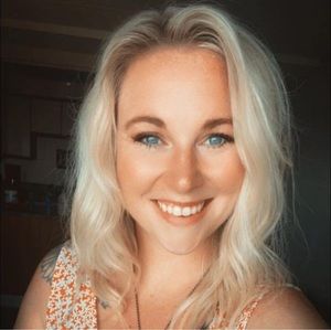 Meet your Posher, Alexandra